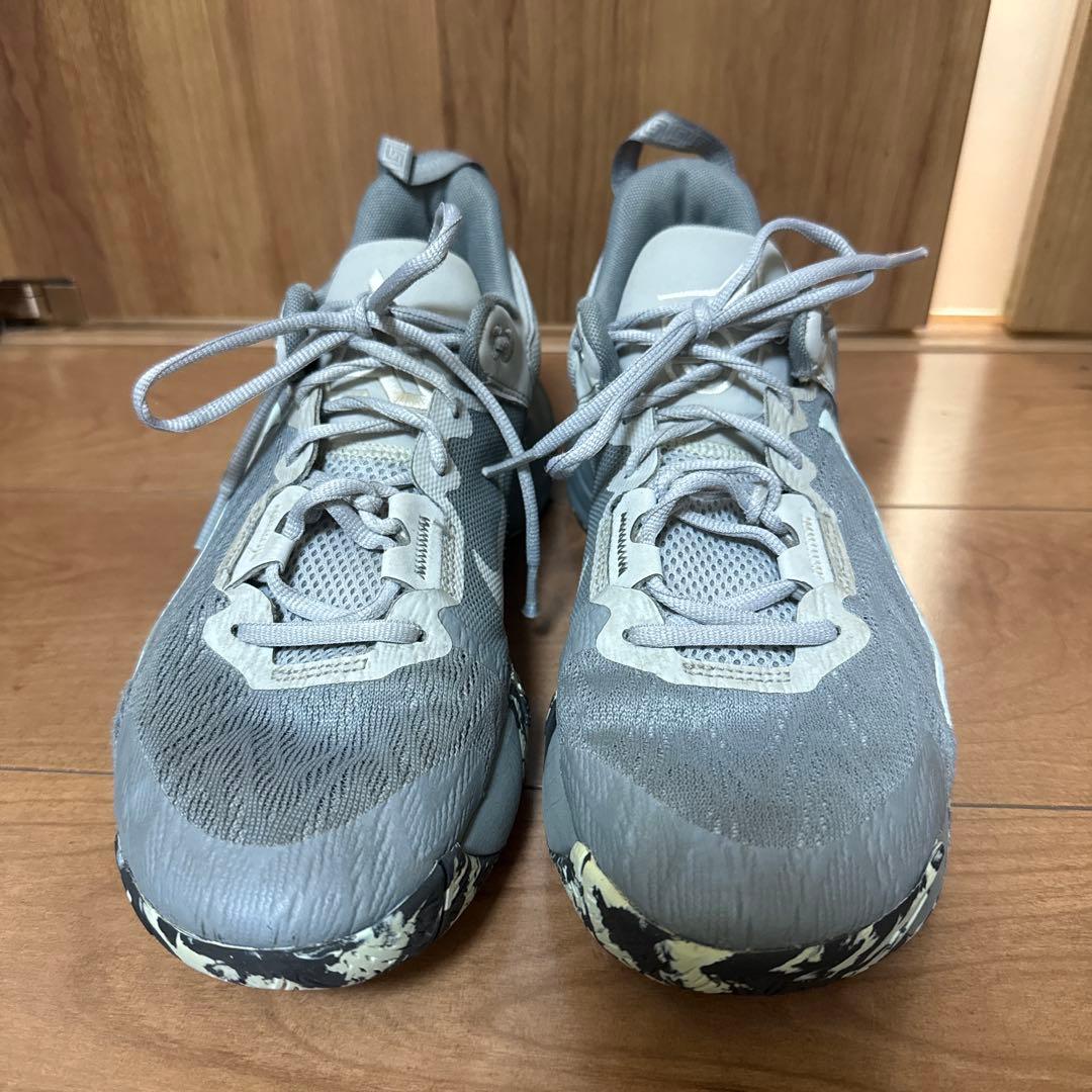 ナイキ（NIKE)（メンズバスケットシューズ バッシュ ヤニス イモ—タリティ2