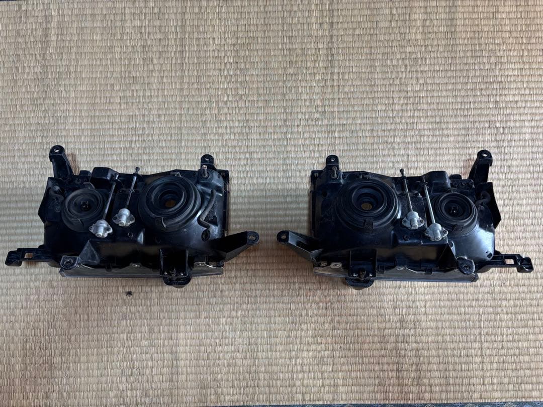 ランクル80ヘッドライト 2個セット ランドクルーザー80 後期型純正品