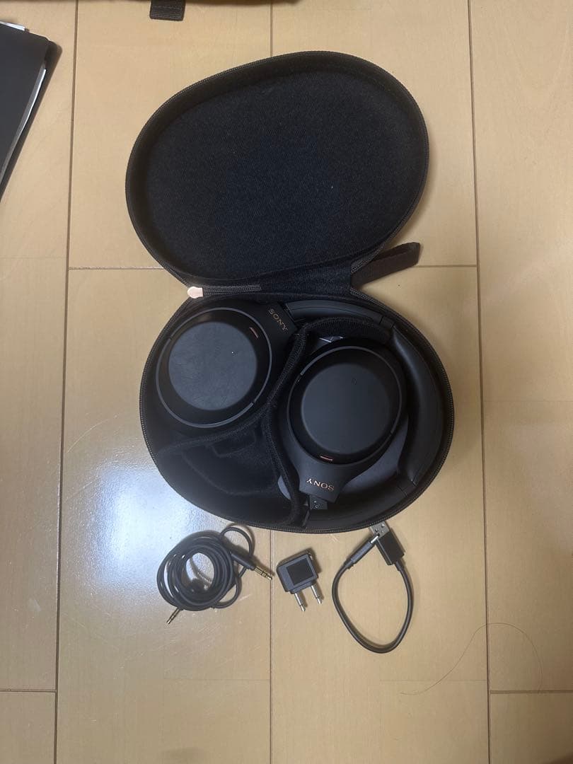 SONY WH-1000XM4 ワイヤレスヘッド　箱付き