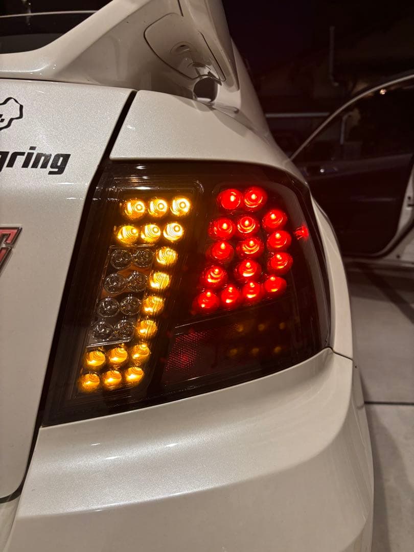 ヴァレンティ WRX GVB スモークテールランプ