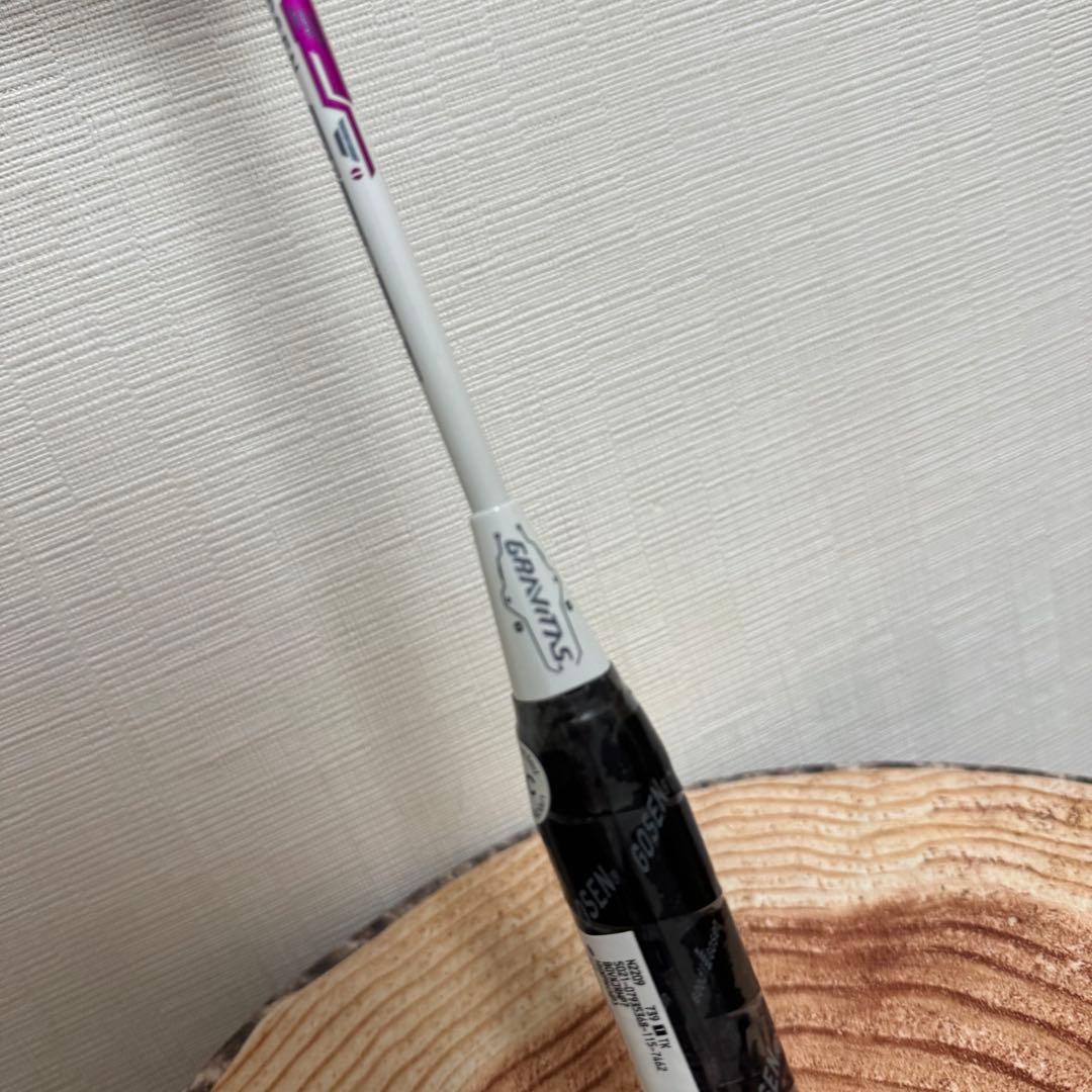 【新品】ゴーセン（GOSEN）バドミントンラケット グラビタス X JR