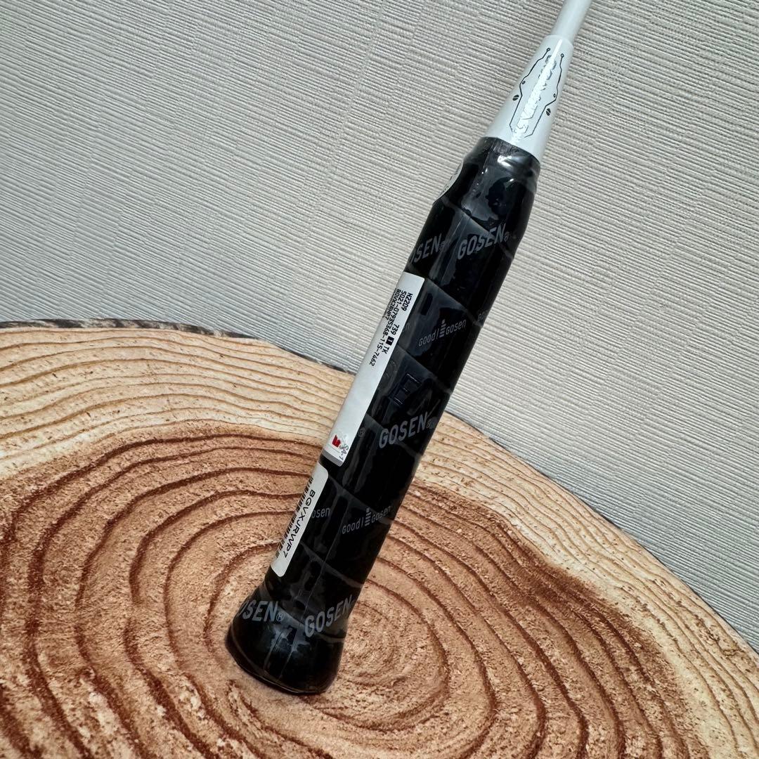 【新品】ゴーセン（GOSEN）バドミントンラケット グラビタス X JR