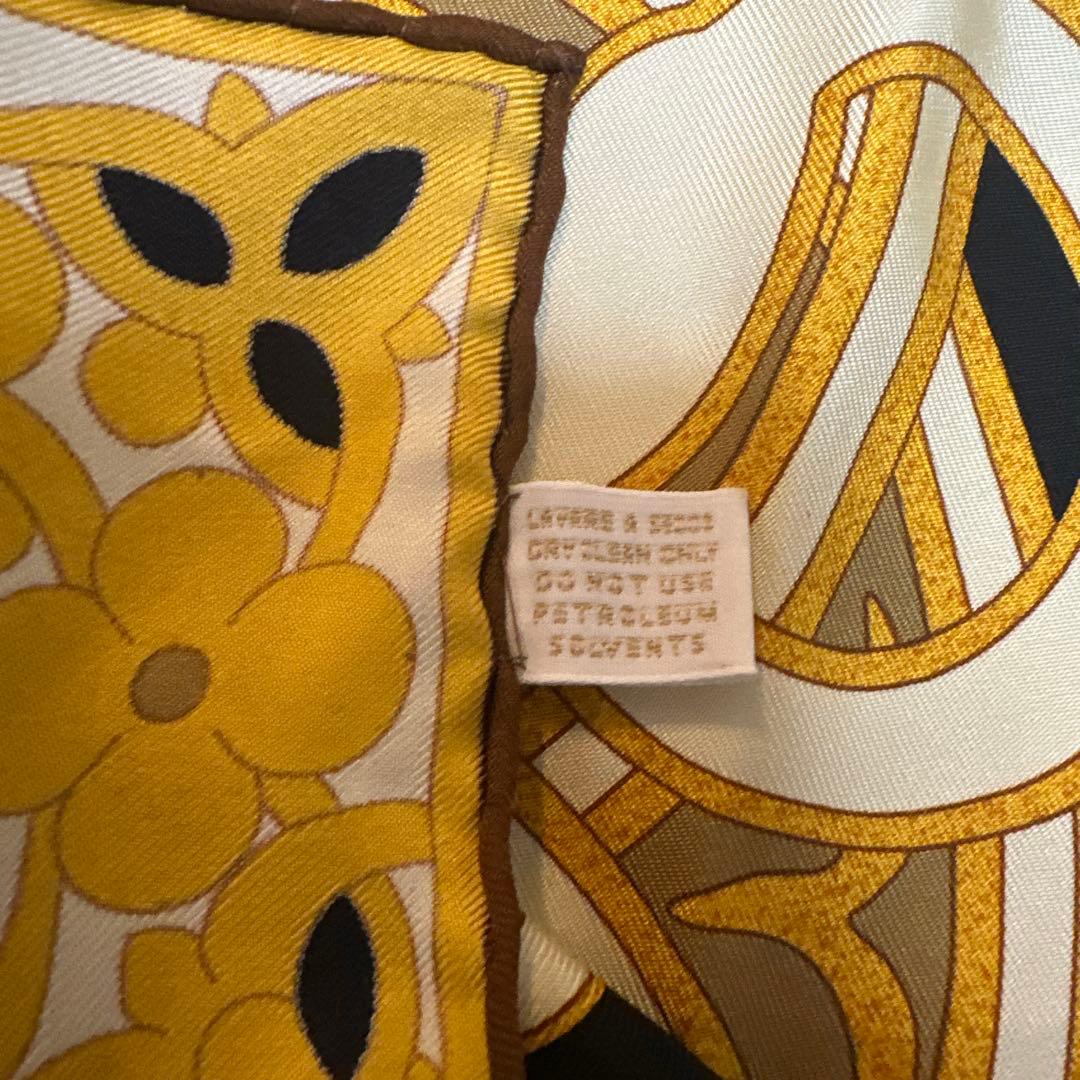 未使用　美品　OLD GUCCI Gucci シルクスカーフ 黒・金　馬具