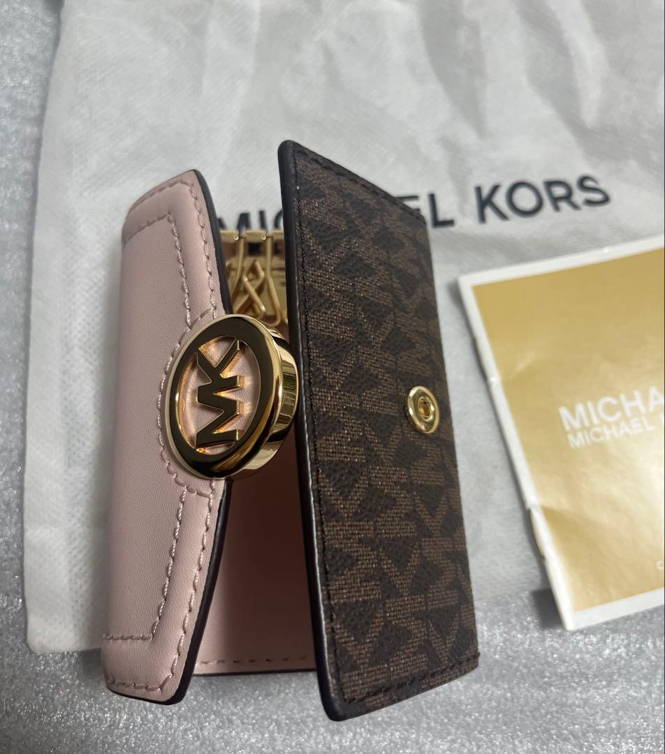 【新品】マイケルコース MICHAEL KORS バイカラーデザインキーケース