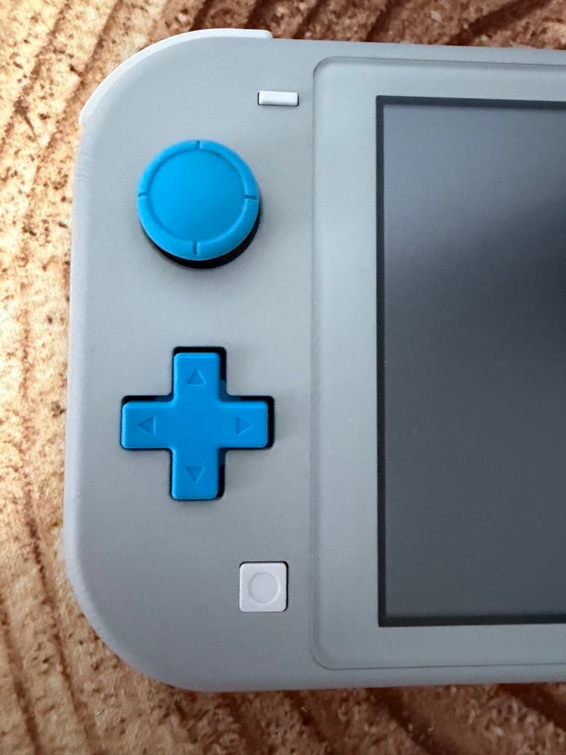 Nintendo Switch Lite ［ザシアン・ザマゼンタ］本体