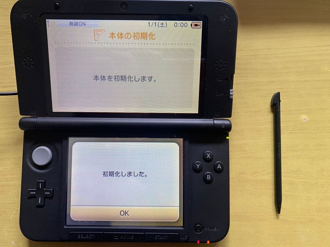 ニンテンドー3DS LL レッド×ブラック