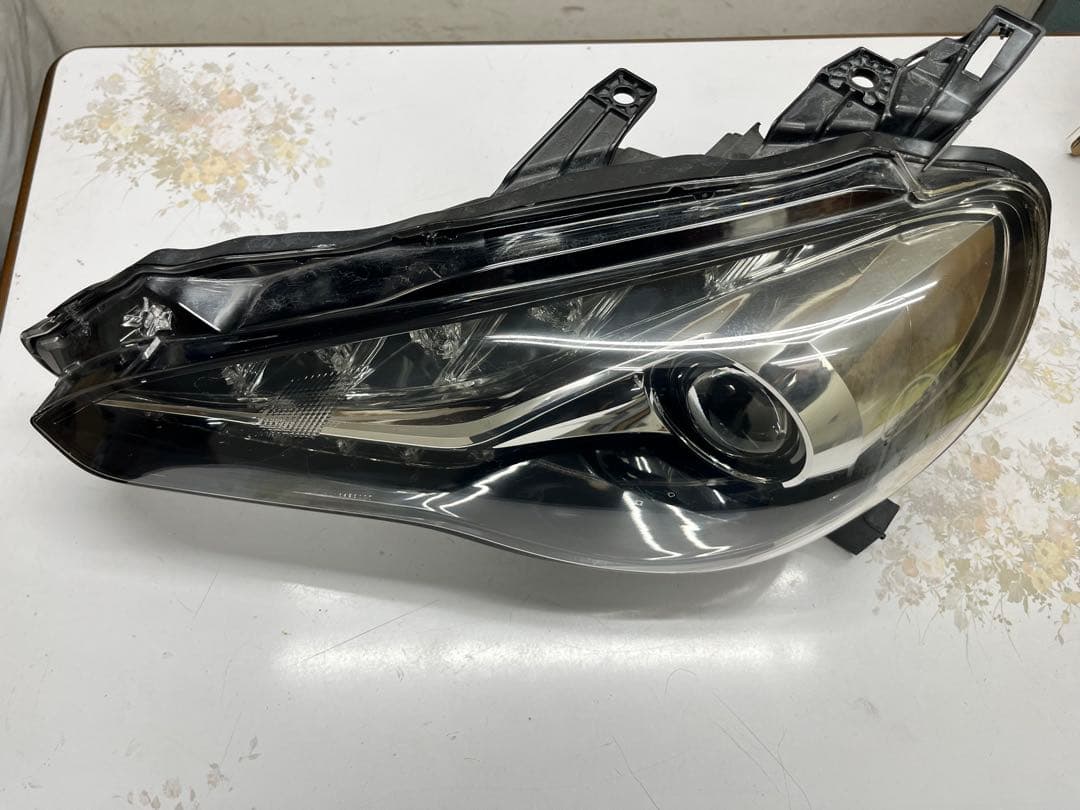あ*ブ様 ZN6 86 BRZ 後期 左LEDヘッドライト 中古美品