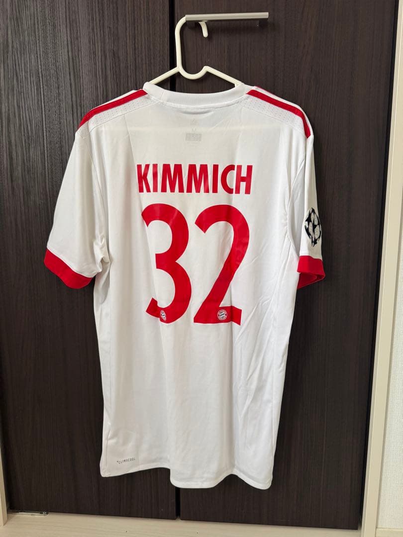 バイエルンミュンヘン　BayernMünchen キミッヒ　サードユニフォーム