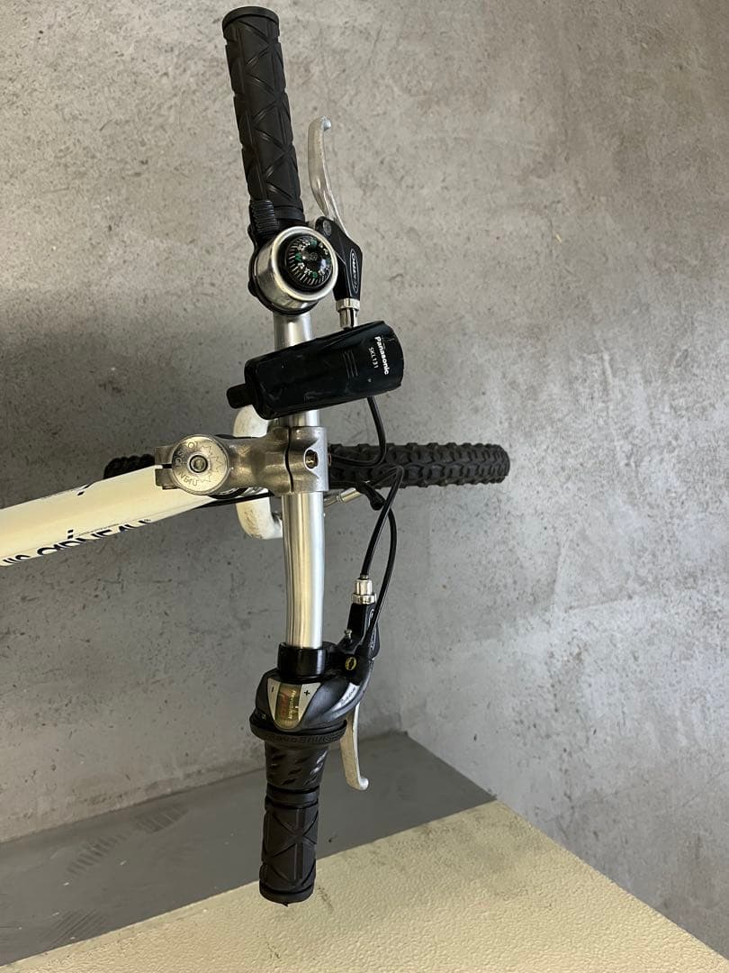 LOUIS GARNEAU j206 ジュニアバイク ホワイト