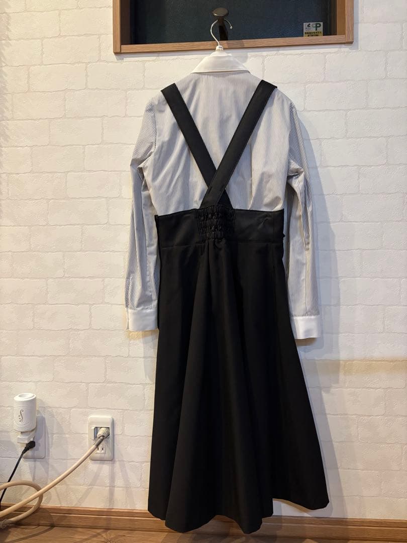 ELLE165cmブラック ジャケット、スカート、ブラウス、ネクタイ4点セット