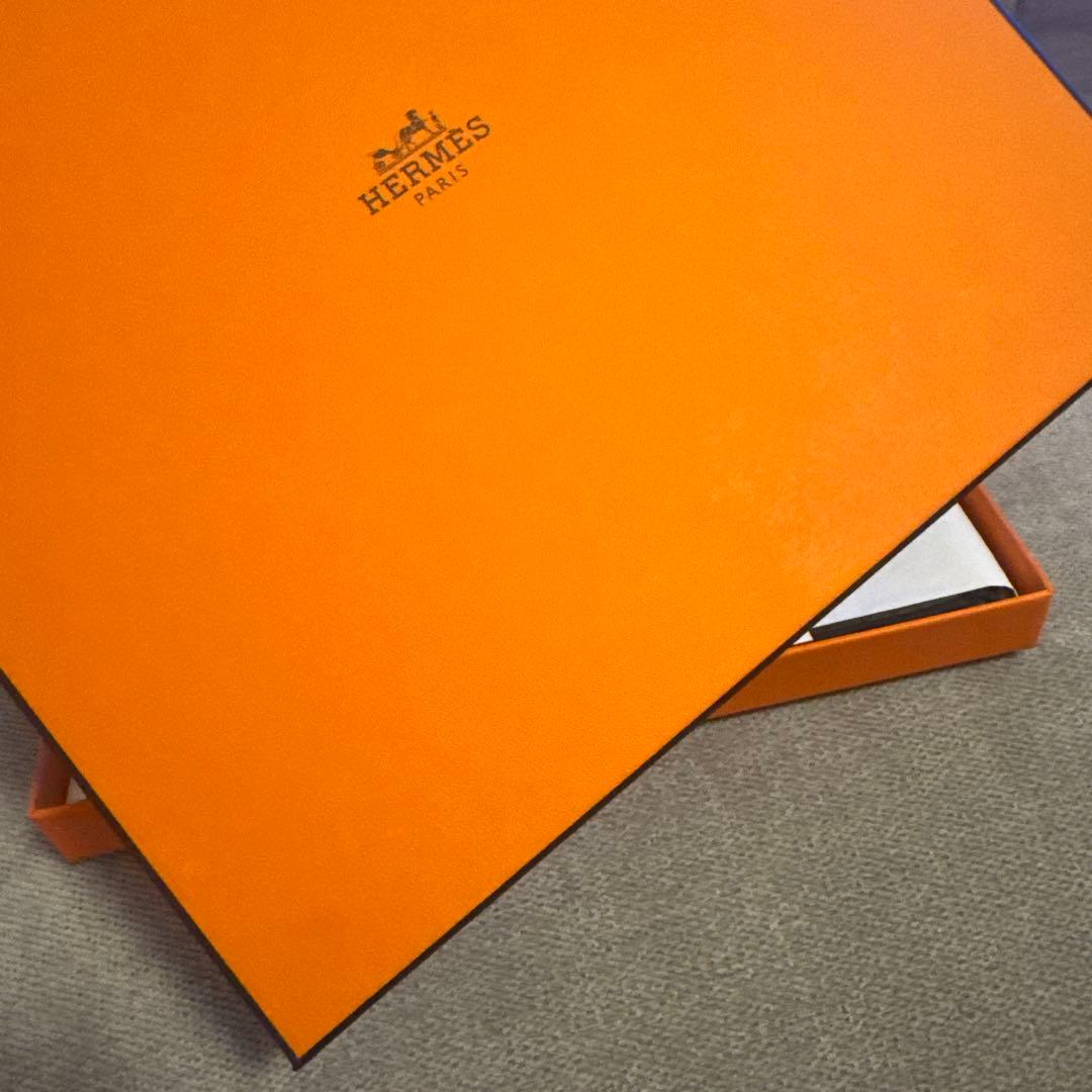 【新品未使用】HERMES シルクスカーフ 馬具モチーフ
