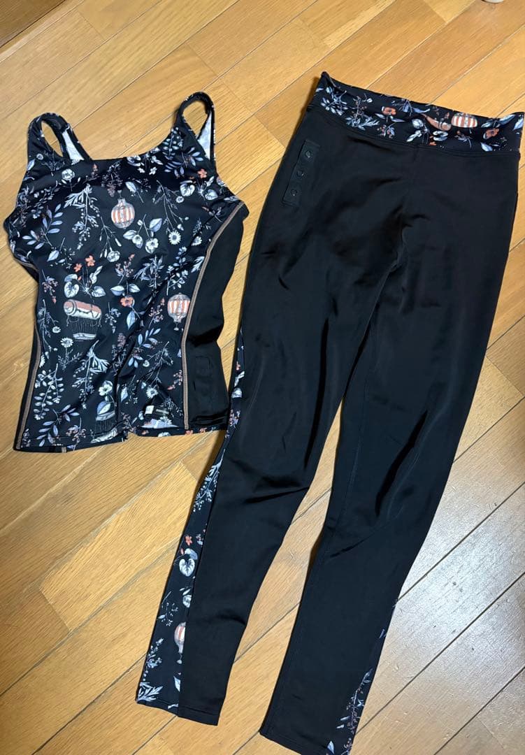 ワコール　ヨガウェア 上下セット　9号M 美品