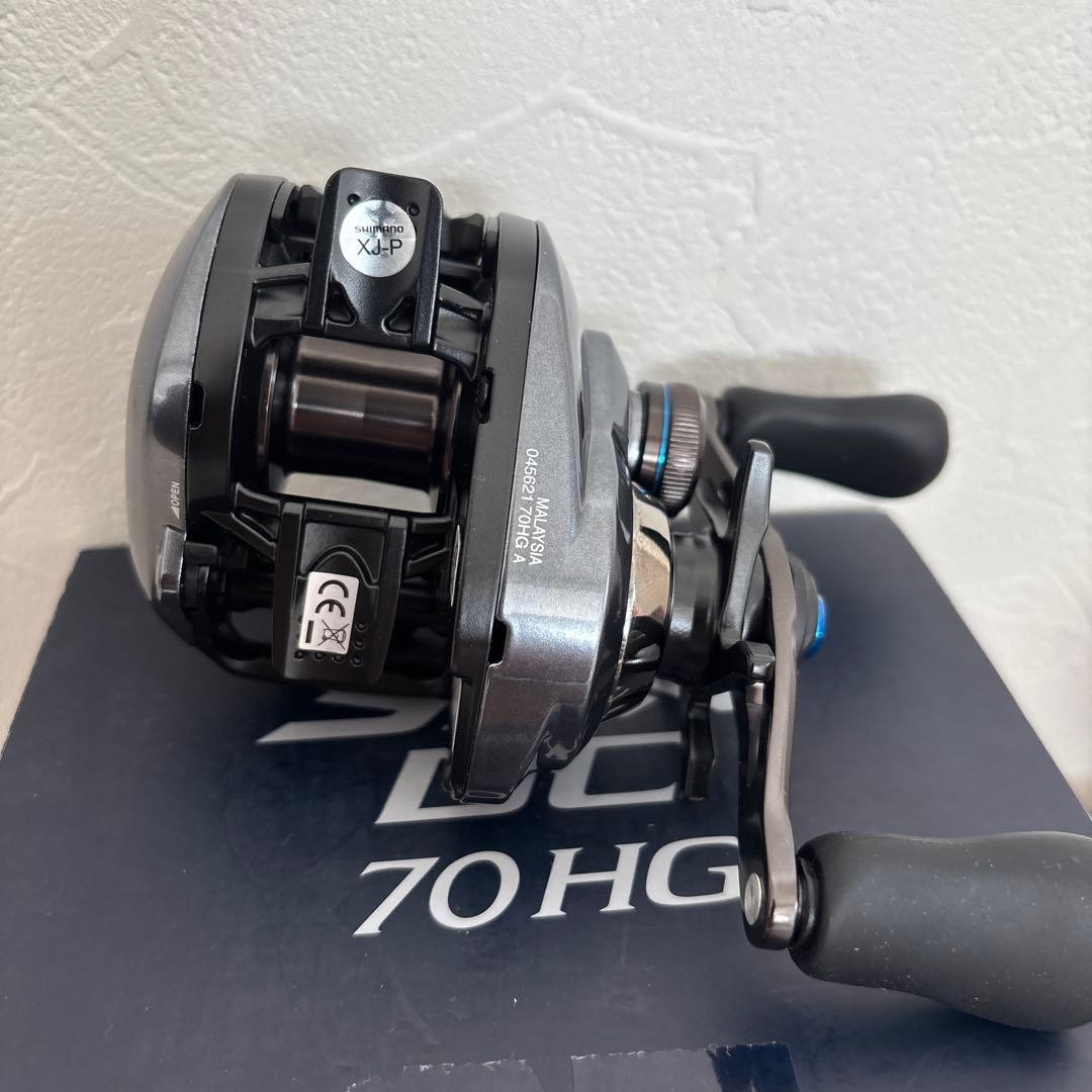 新品未使用‼️シマノ(SHIMANO) 23 SLX DC 70HG 右ハンドル