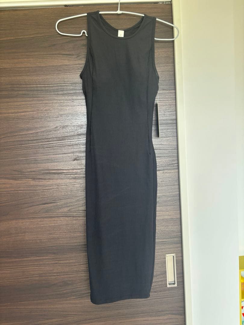 Lululemon タンクドレス ブラック
