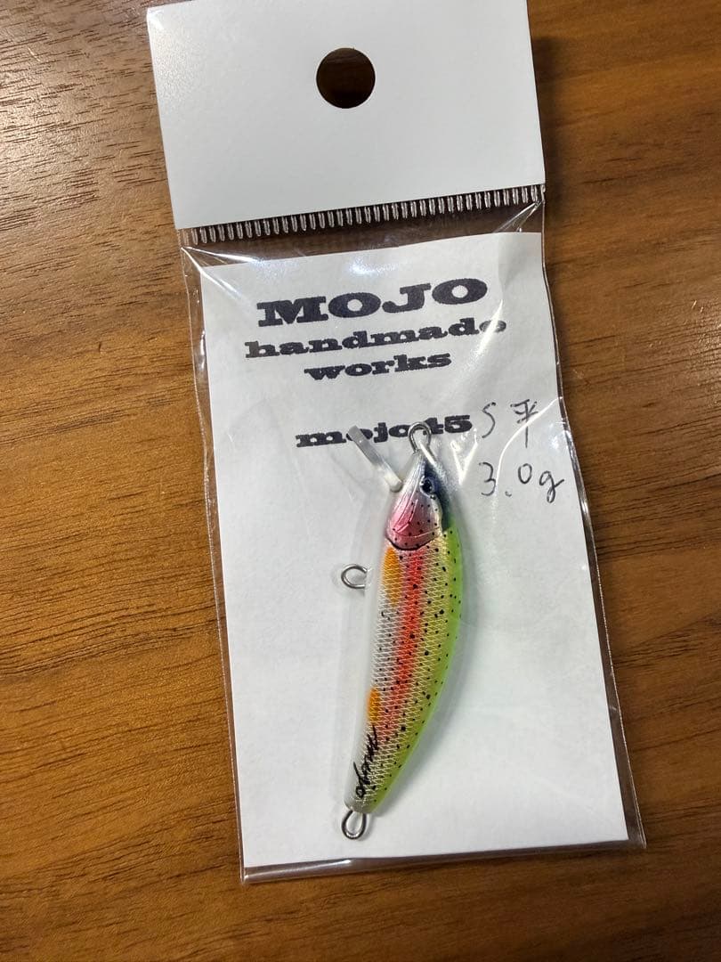 MOJOハンドメイドワークスバルサミノー激レア45Fs 平虹鱒カラー新品