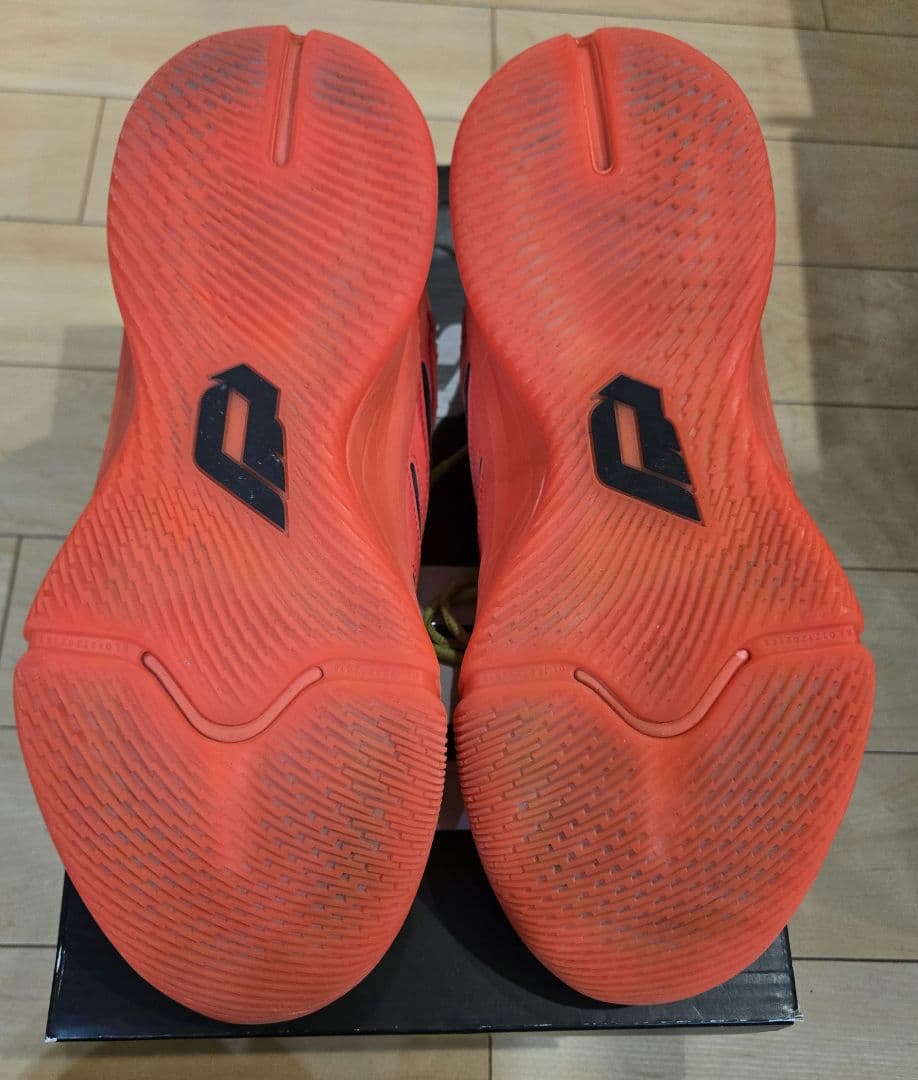 adidas　デイム 9 ロー / Dame 9 Low Trainers
