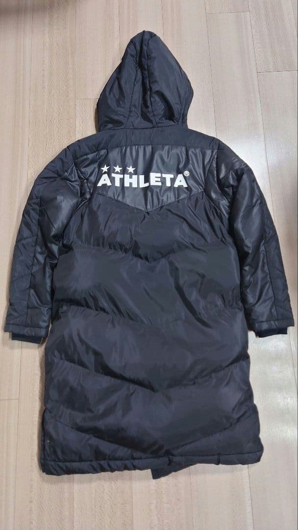 ATHLETAベンチコート ブラック　サイズ160
