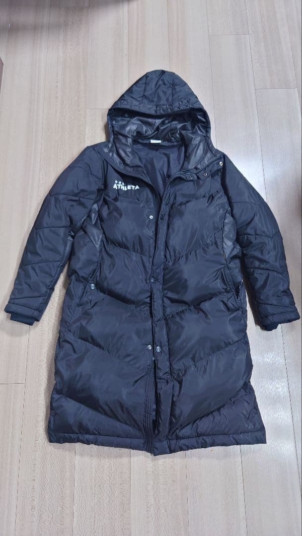 ATHLETAベンチコート ブラック　サイズ160