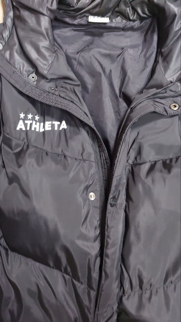 ATHLETAベンチコート ブラック　サイズ160