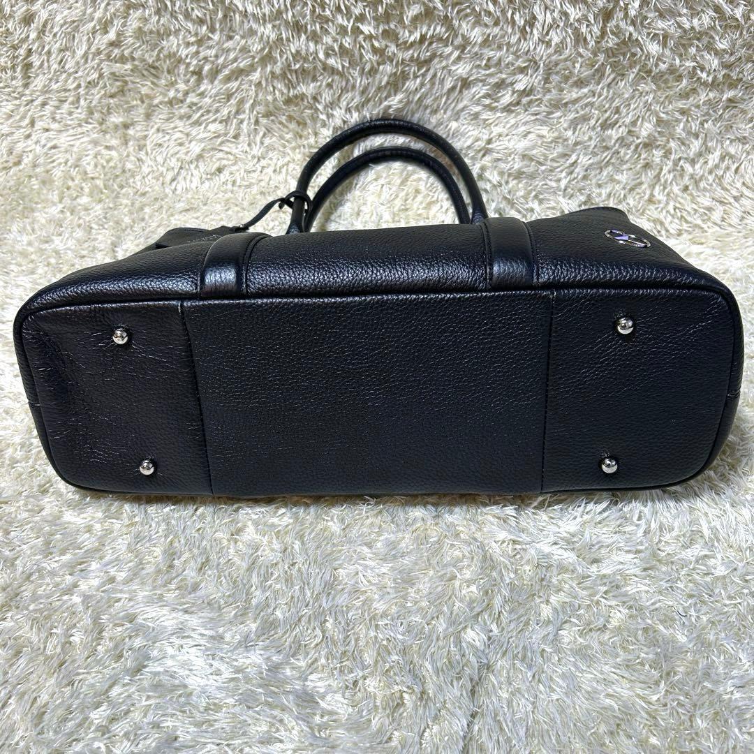 【限定品 ベンツコラボ】バーニーズニューヨーク　トートバッグ　本革　シボ　黒