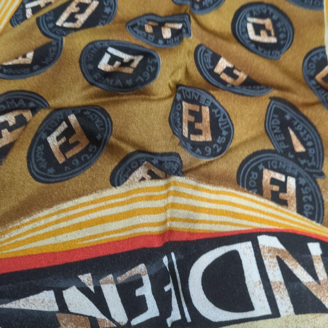 FENDI パッチワークスカーフ 約90cm x 90cm