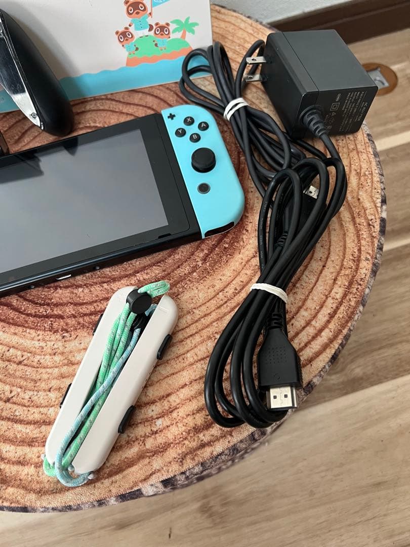 Nintendo Switch ニンテンドースイッチ本体ホワイト/グリーン箱無し