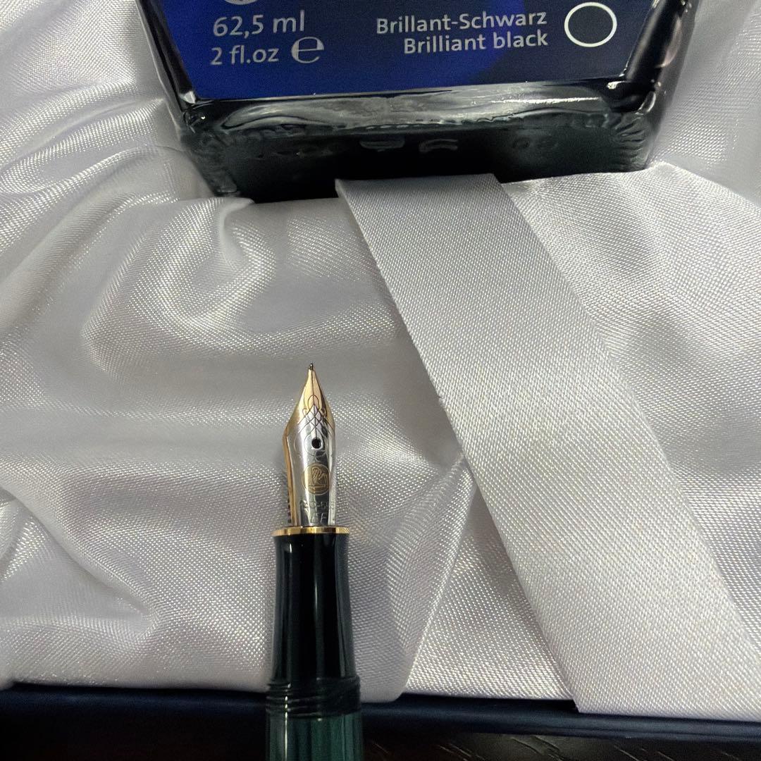Pelikan ペリカン　スーベレーン M300 緑縞　EF