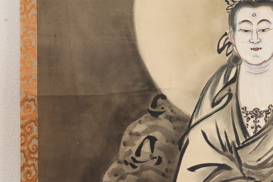 【模写】日本画 仏画 龍頭観音像 紙本 掛け軸 月〇銘 桐箱 水墨画 MA72
