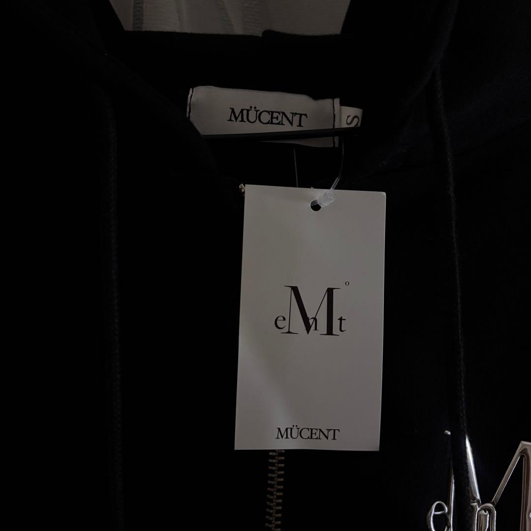 mucent ムセント クロップド丈パーカー