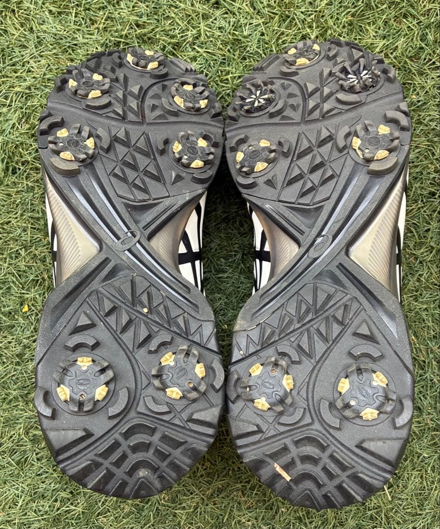 ASICS BOA 1111A229 100 ホワイト×ブラック　27.5cm