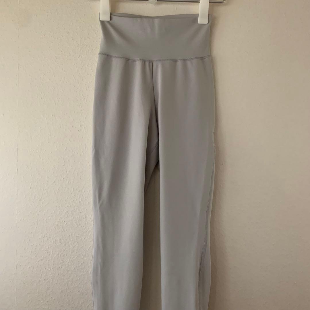 新品未使用　DANSKIN ダンスキン　レギンス　グレー　M