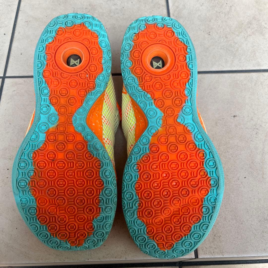 Nike バスケットボールシューズ ジッパー付き