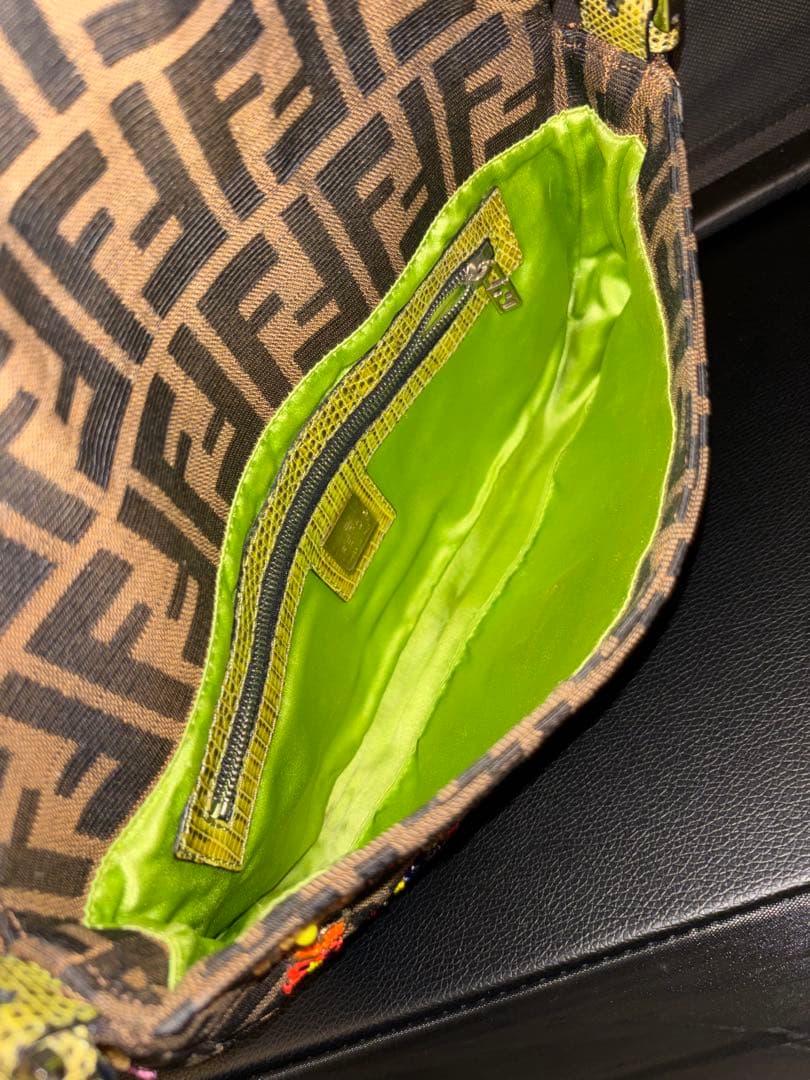 FENDI フェンディ刺繍　マンマバケット