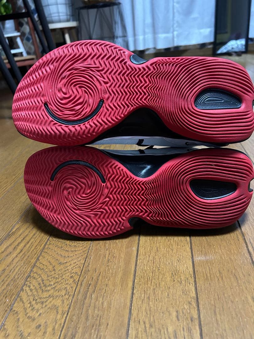 NIKEローカット　バスケシューズ　27センチ