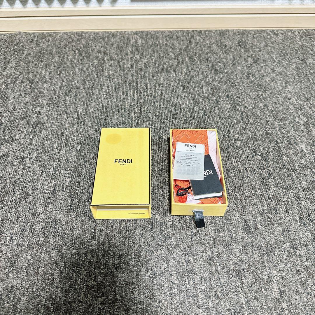 FENDI フェンディ ラッピー