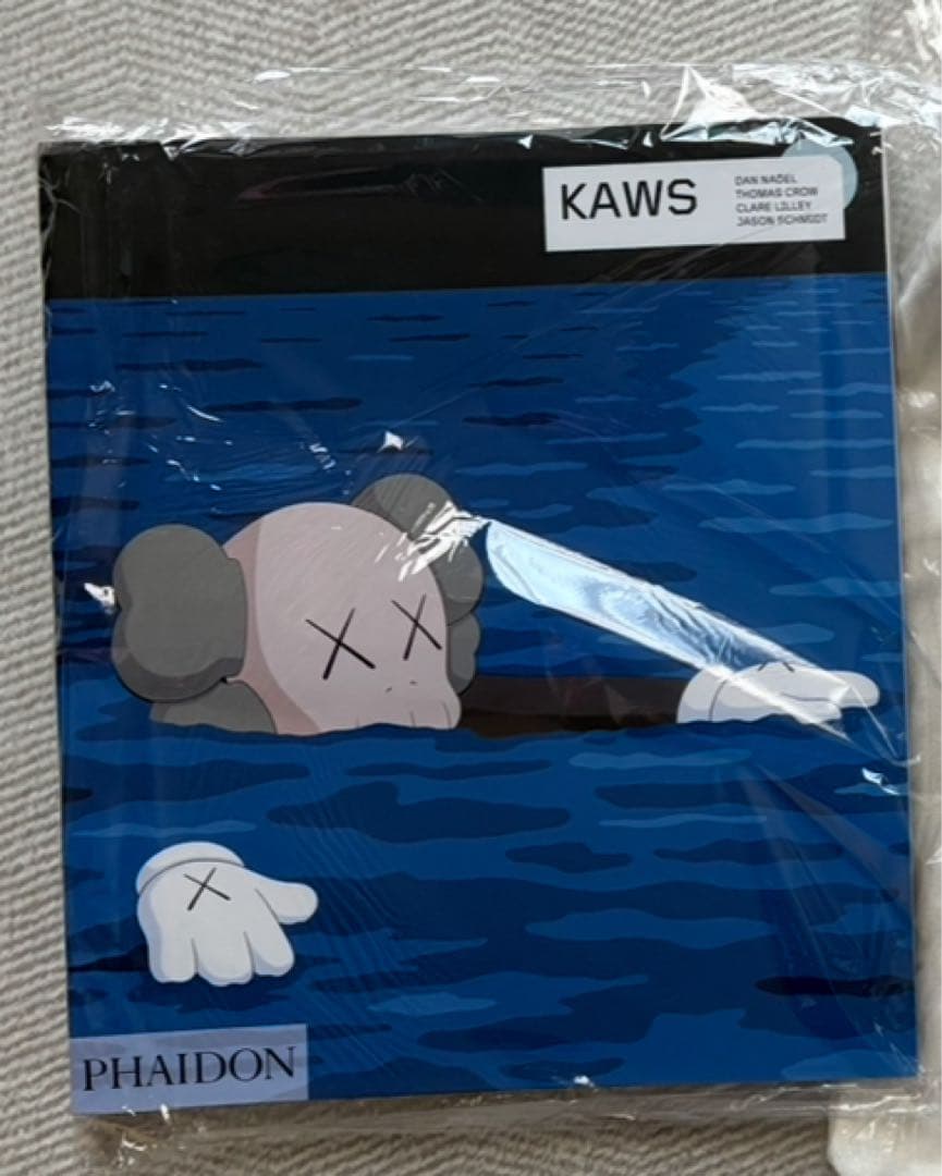 新品未使用KAWS アートブック & トートバッグ セット
