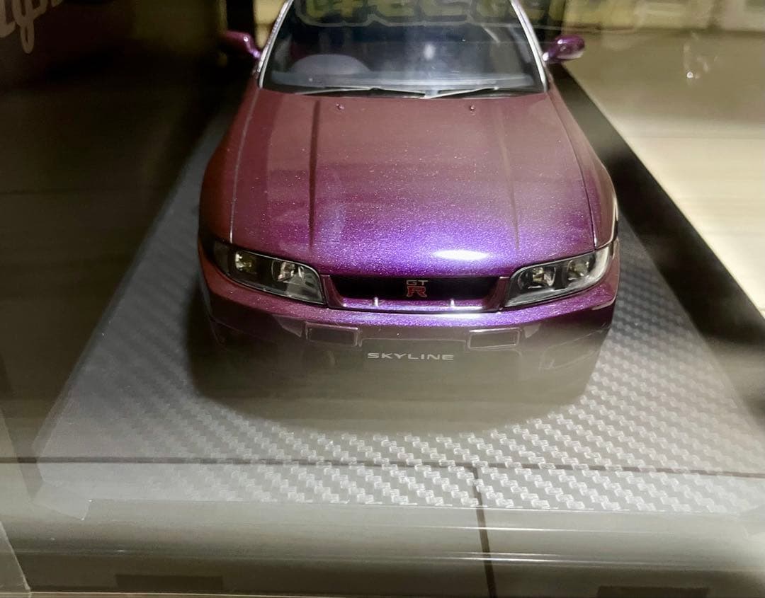 SKYLINE 1/18 ignition model R33 Vスペック