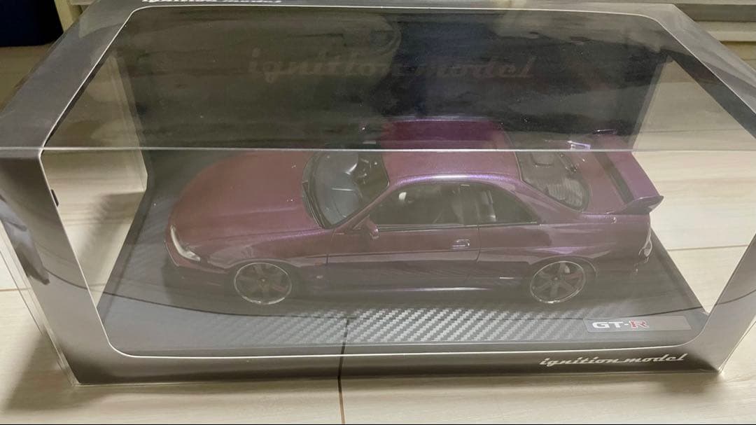 SKYLINE 1/18 ignition model R33 Vスペック