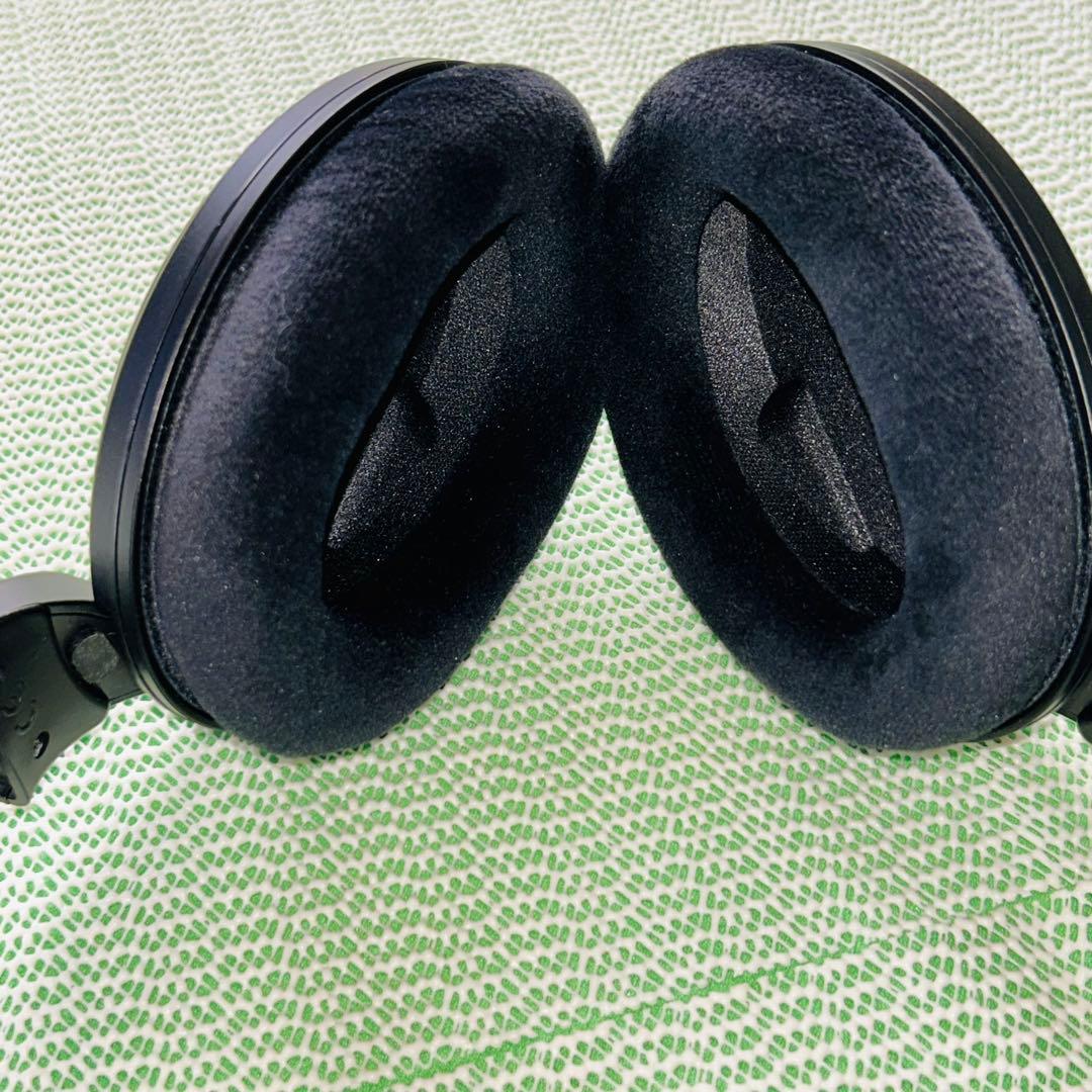 ゼンハイザー ヘッドホン HD598SR ＆ Geekria ヘッドホンケース