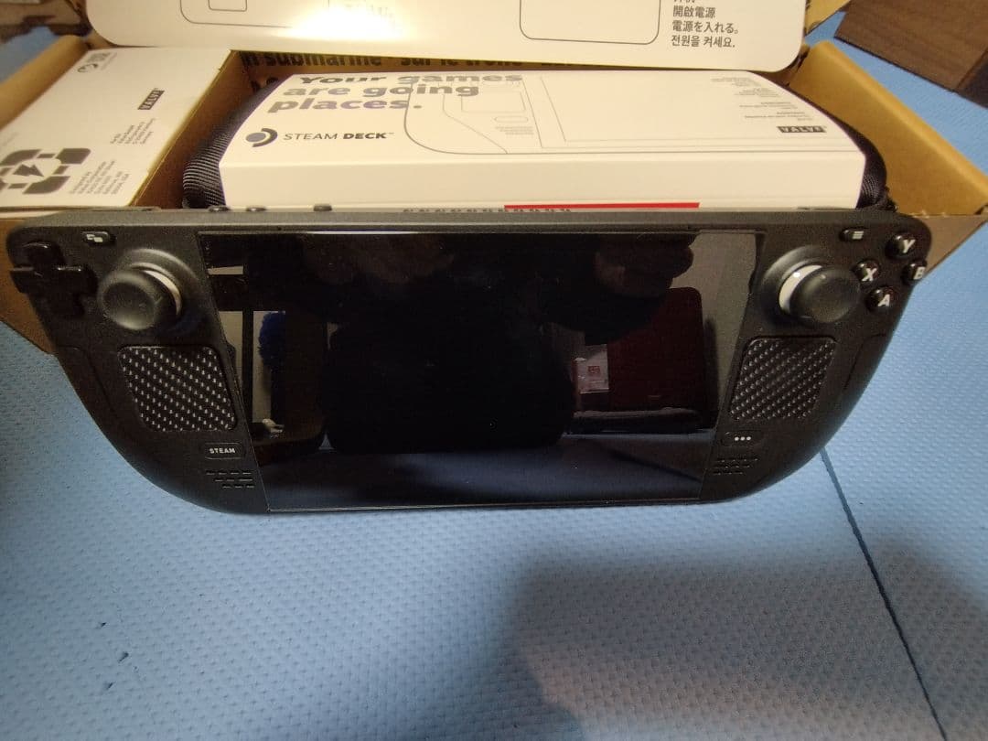 Steam Deck 携帯型ゲーム機 Valve製 ＬCＤモデル