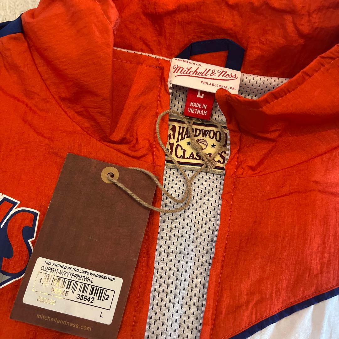新品未使用 Mitchell&ness KNICKS ナイロンジャケット