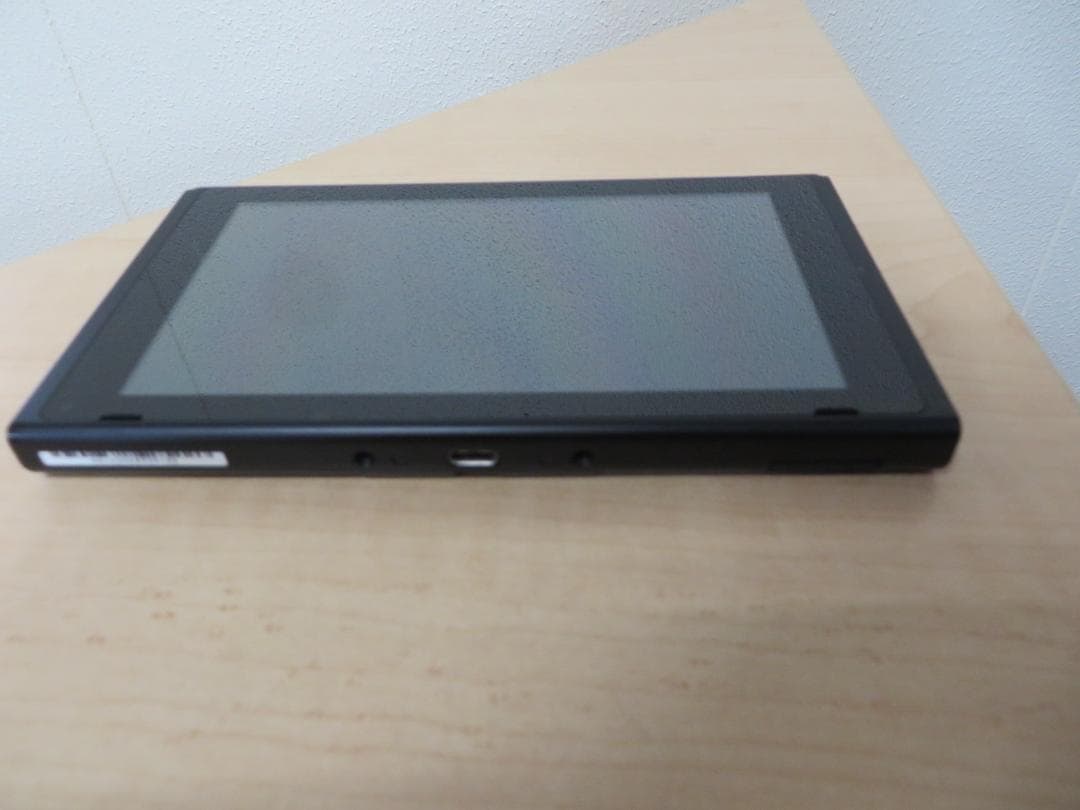 ニンテンドースイッチ本体+ジョイコンストラップ