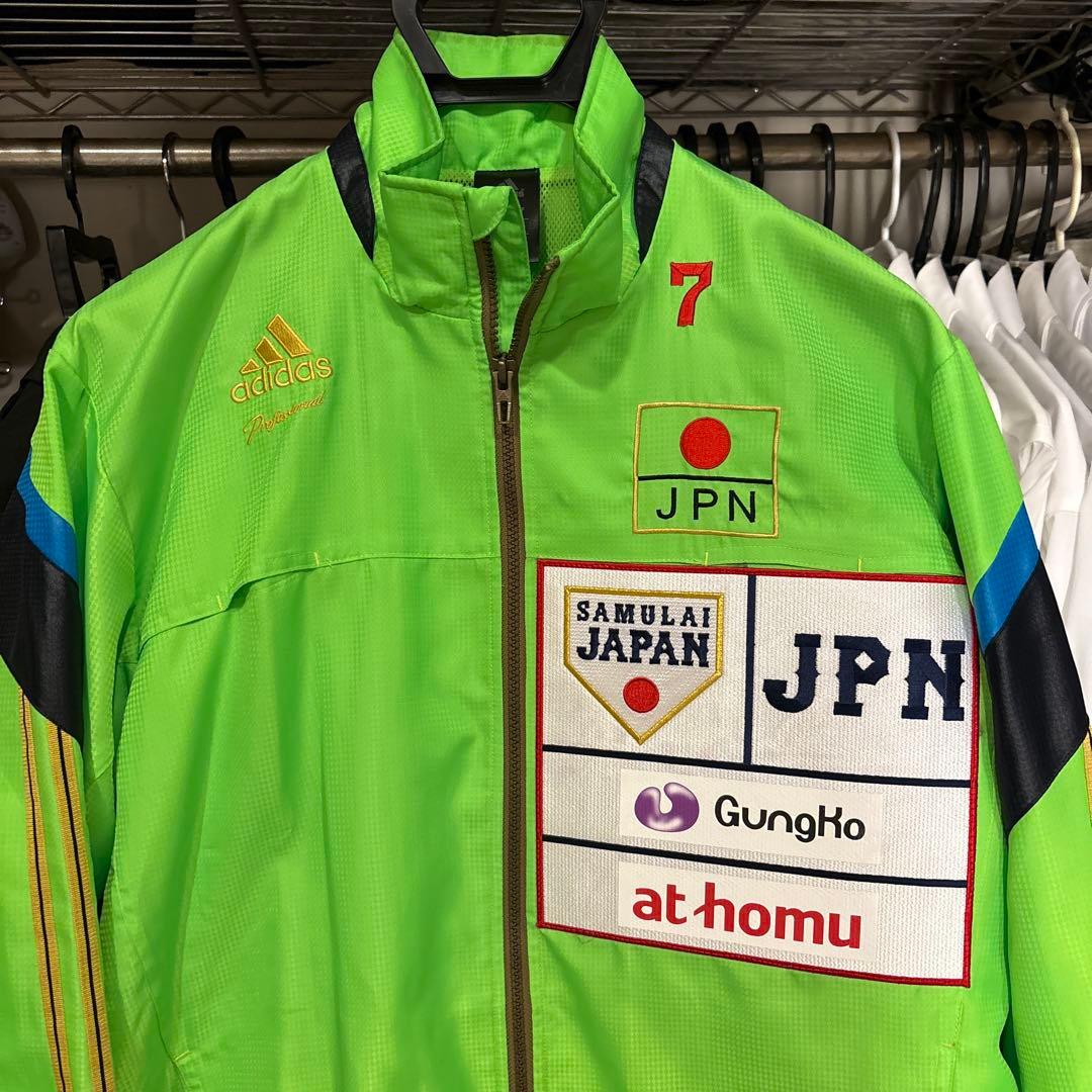 アディダスプロフェッショナル ウィンドジャケット