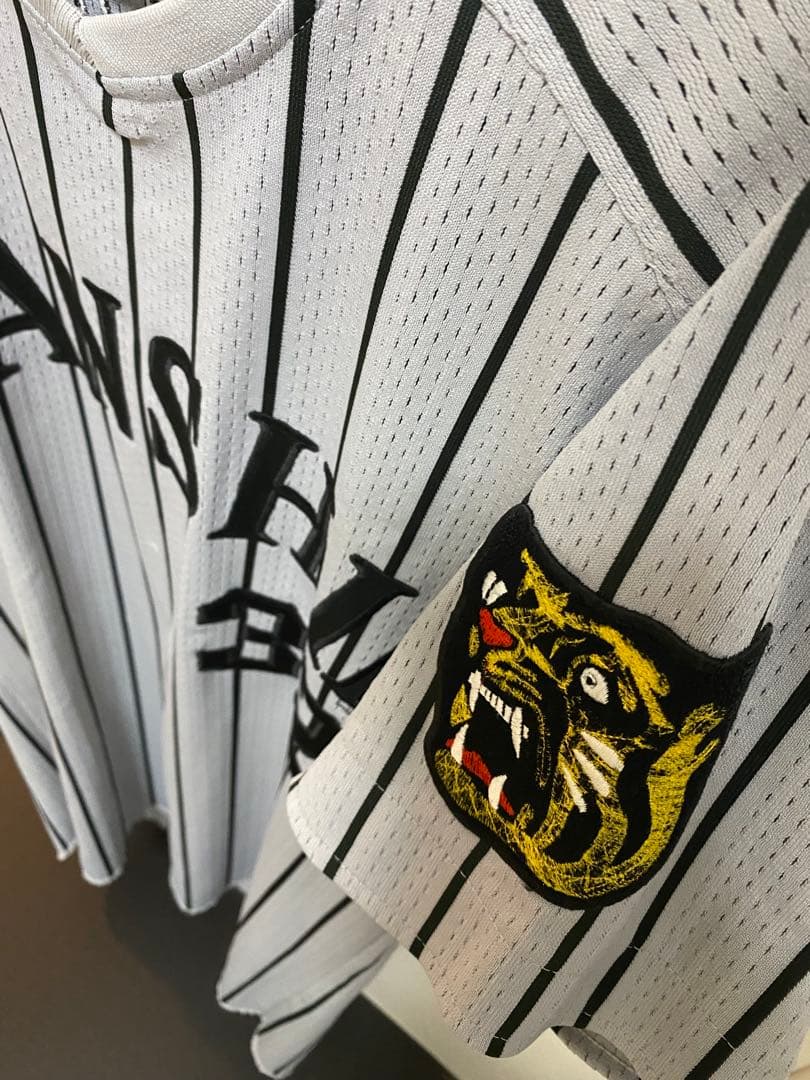 【オーダー品】阪神タイガースユニフォーム旧型ビジター　坪井智哉　デサント試合用
