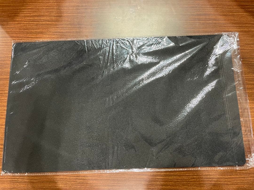 MTG 幽霊による庇護　箔押し　プレイマット　 さいとうなおき
