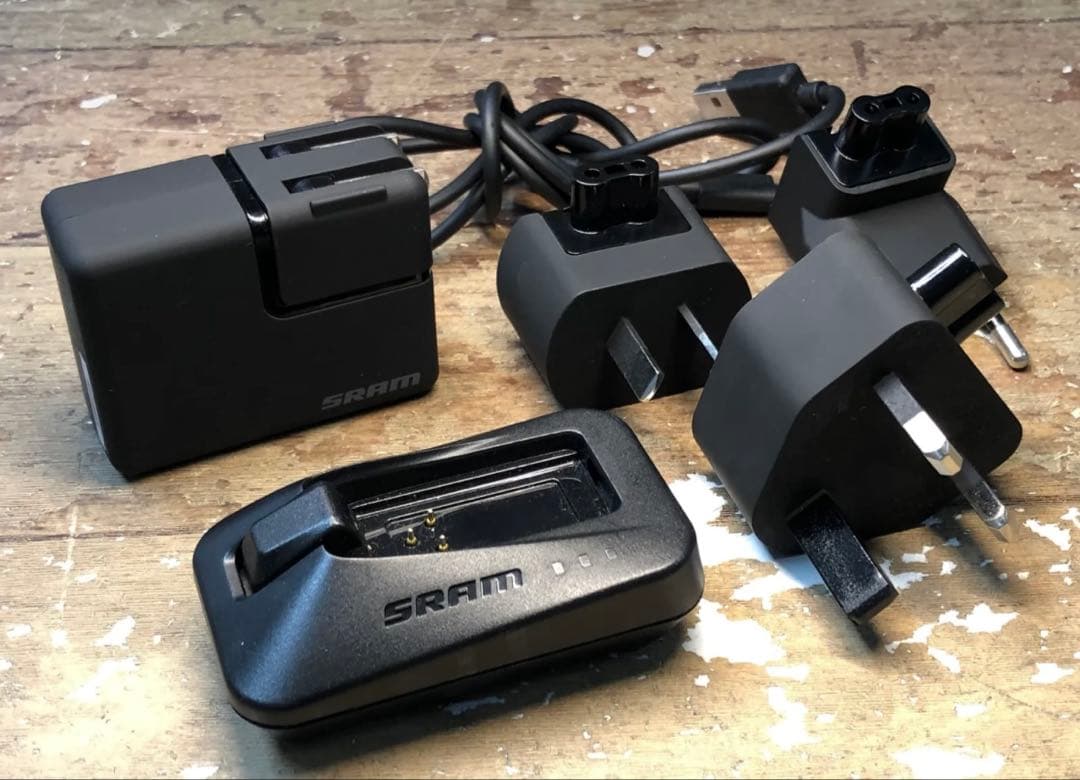 SRAM RED eTap 充電器セット
