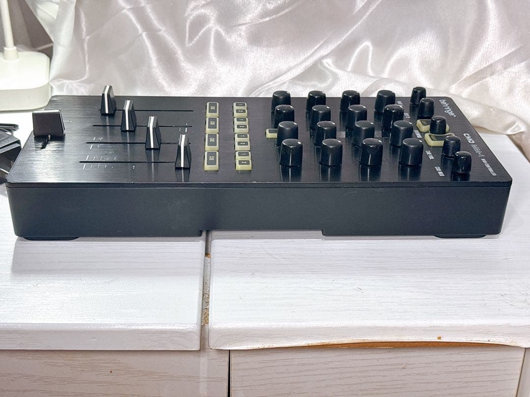【更新あり】BHERINGER CMD MM-1 DJコントローラー 現状品