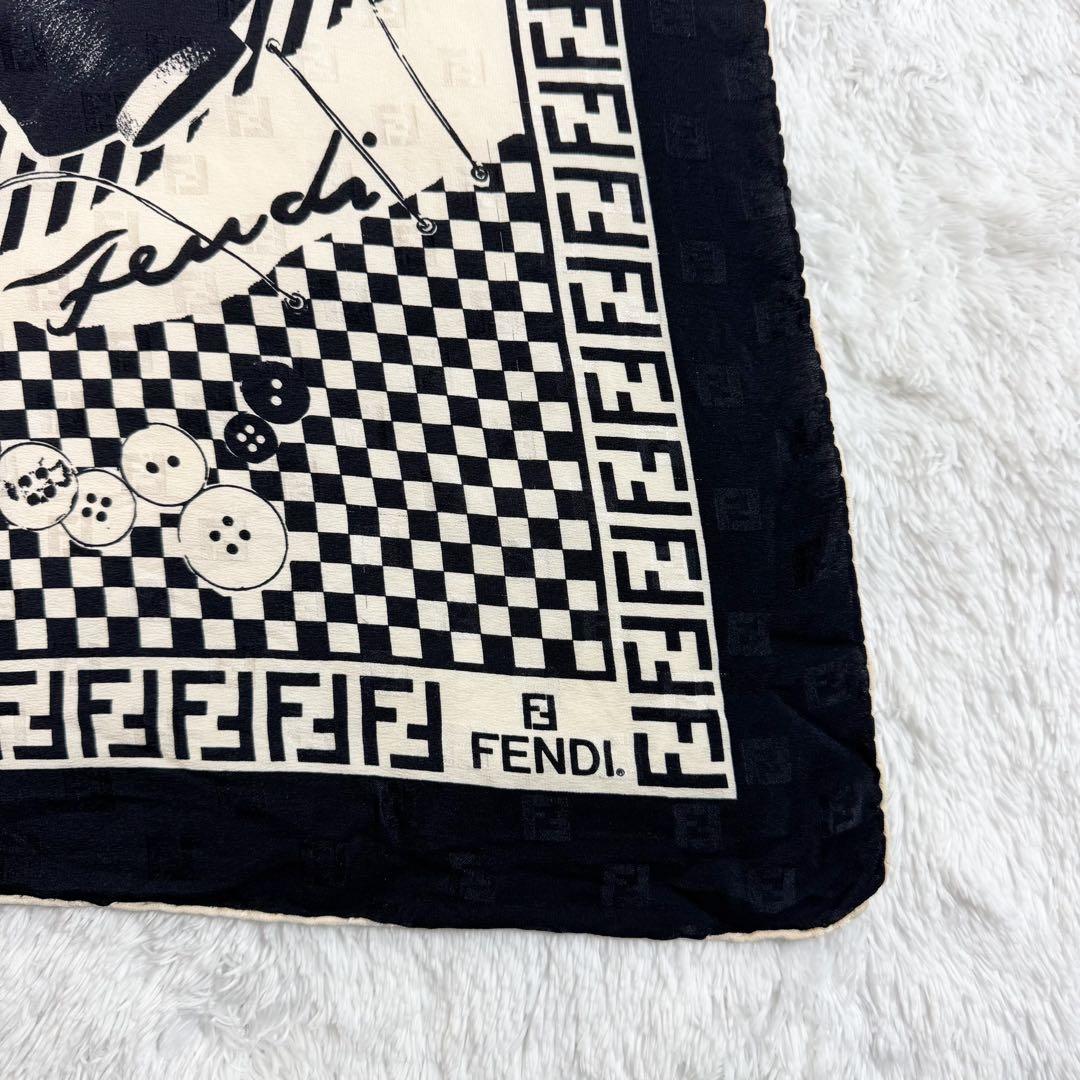 フェンディ 大判スカーフ 総柄 ズッカ