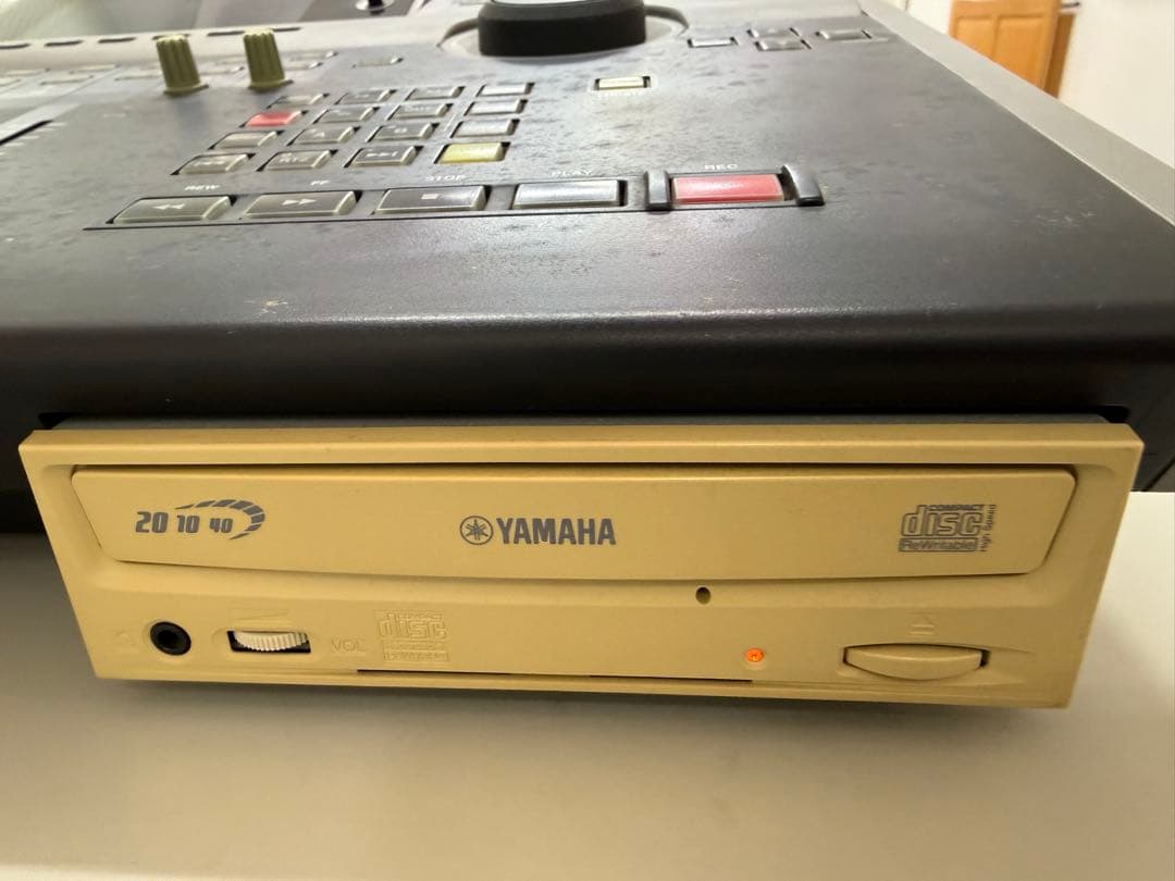 【希少】YAMAHA ヤマハ AW2816 ミキサー 音響機器 送料無料匿名配送