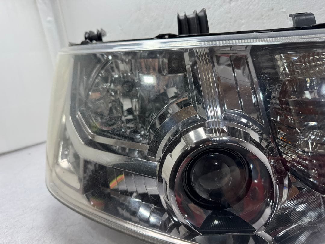 デリカ　D：5　CV5W　ヘッドライト　左右　レベ付　コイト　100-87918